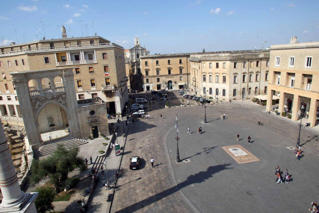 לינה וארוחת בוקר לצ'ה Piazza Salento מראה חיצוני תמונה