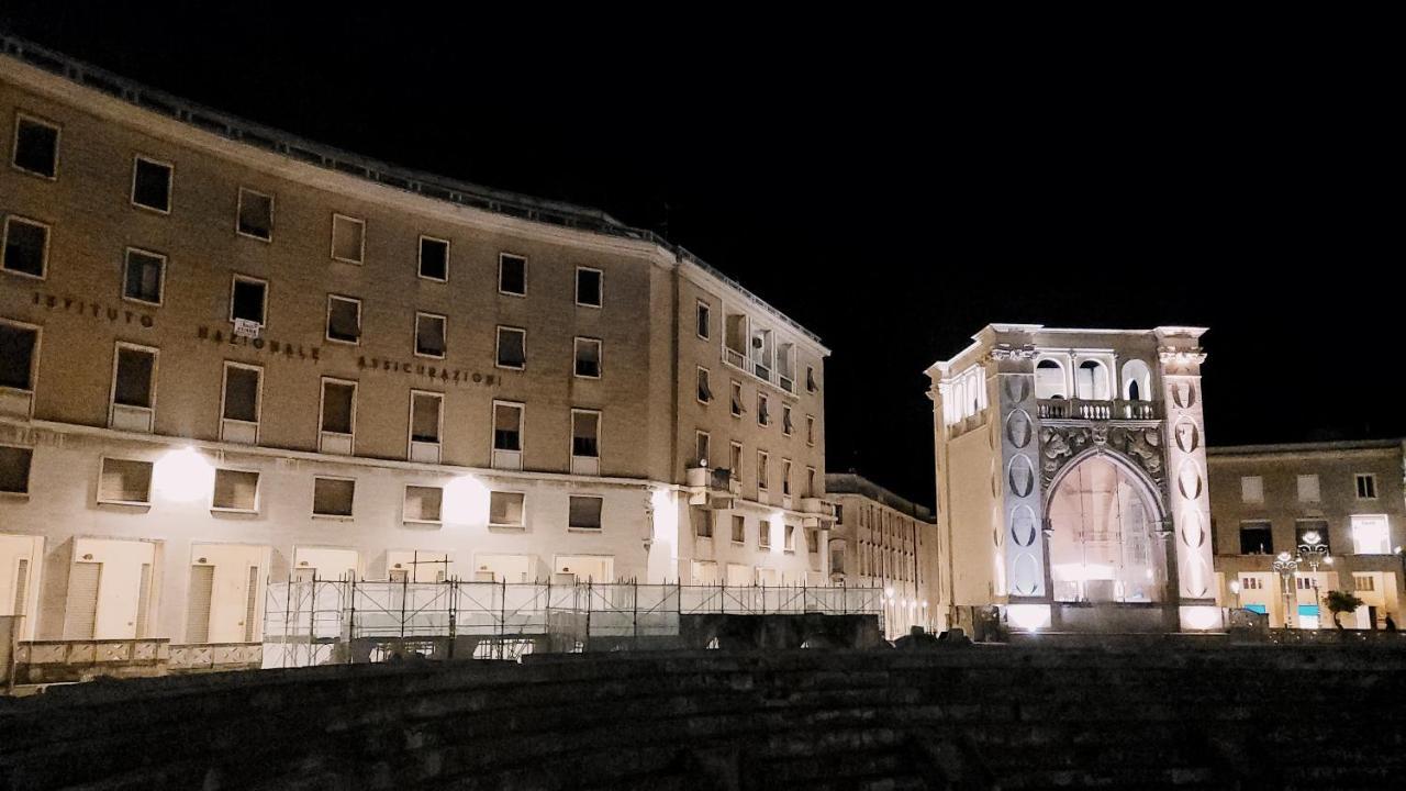 לינה וארוחת בוקר לצ'ה Piazza Salento מראה חיצוני תמונה