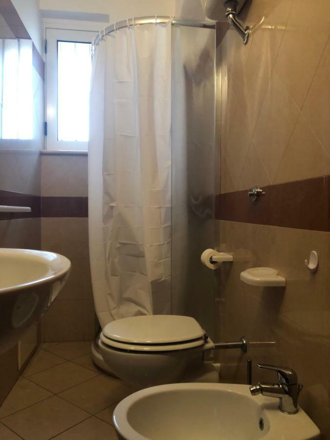 לינה וארוחת בוקר לצ'ה Piazza Salento חדר תמונה