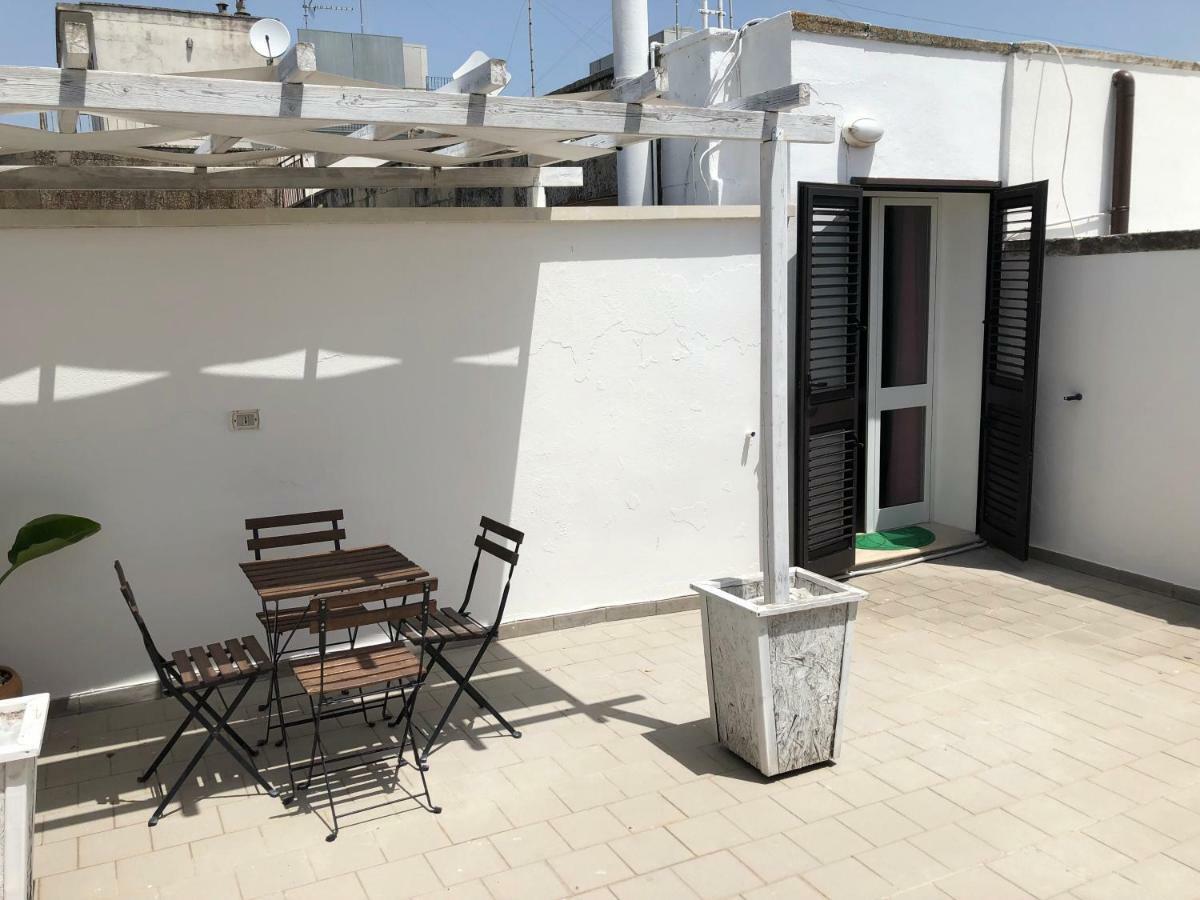 לינה וארוחת בוקר לצ'ה Piazza Salento מראה חיצוני תמונה